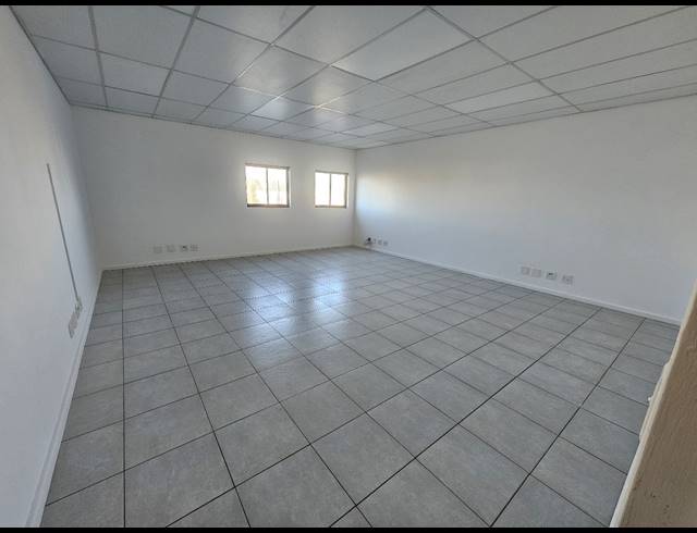 840M² WAREHOUSE TO LET IN RIVERGATE